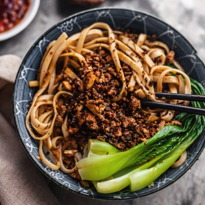 The Best Vegan Dan Dan Noodles 担担面